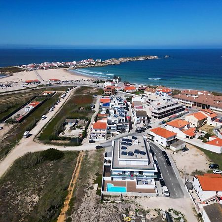 Beach & Surf Lovers Apartment With Ac - Baleal Eksteriør billede