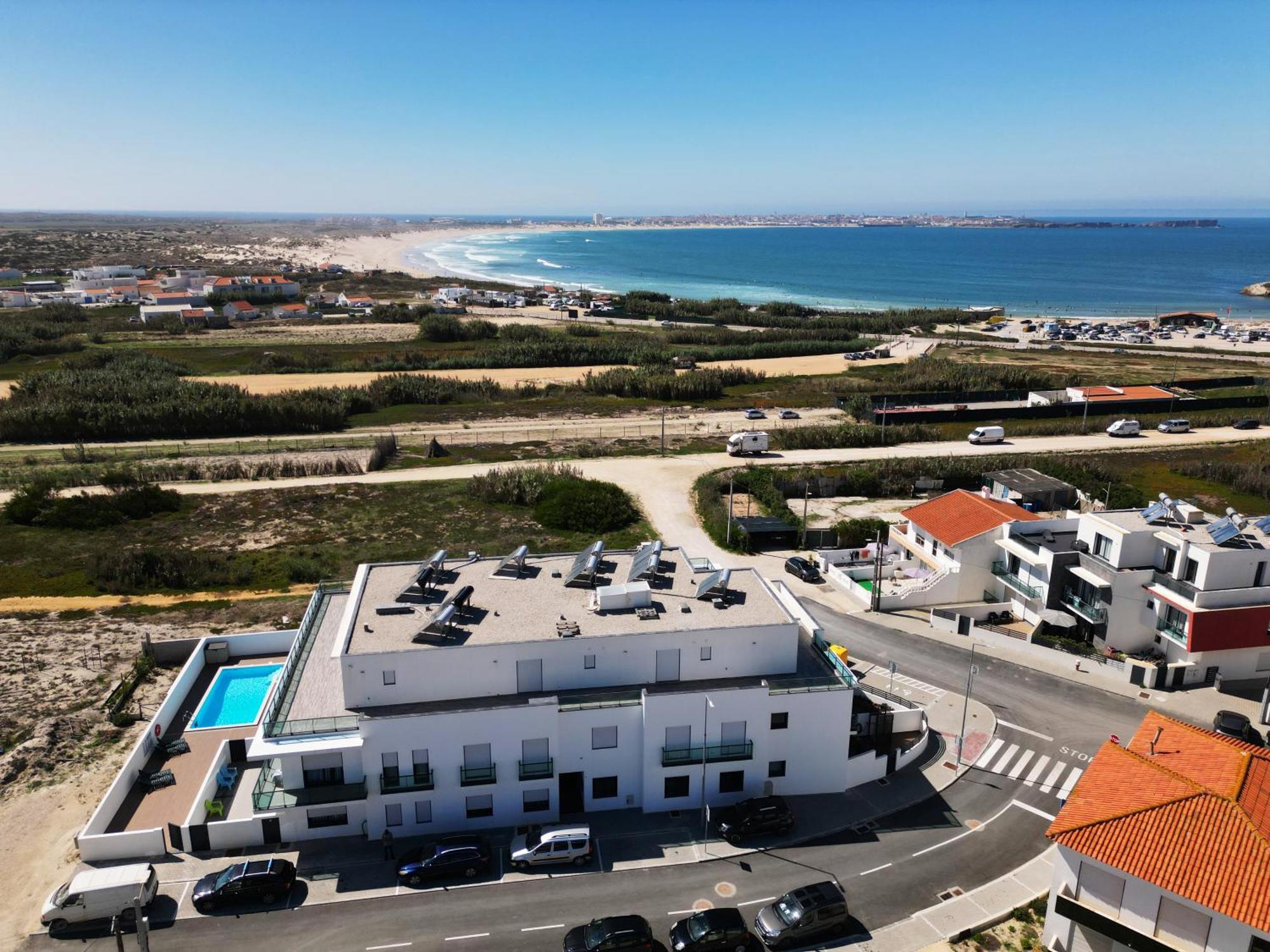 Beach & Surf Lovers Apartment With Ac - Baleal Eksteriør billede